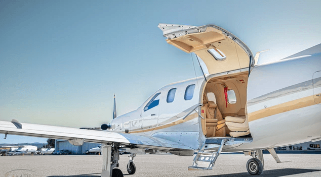 TBM 850 N993WC