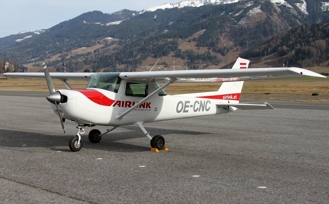 Cessna 152 OE-CNC