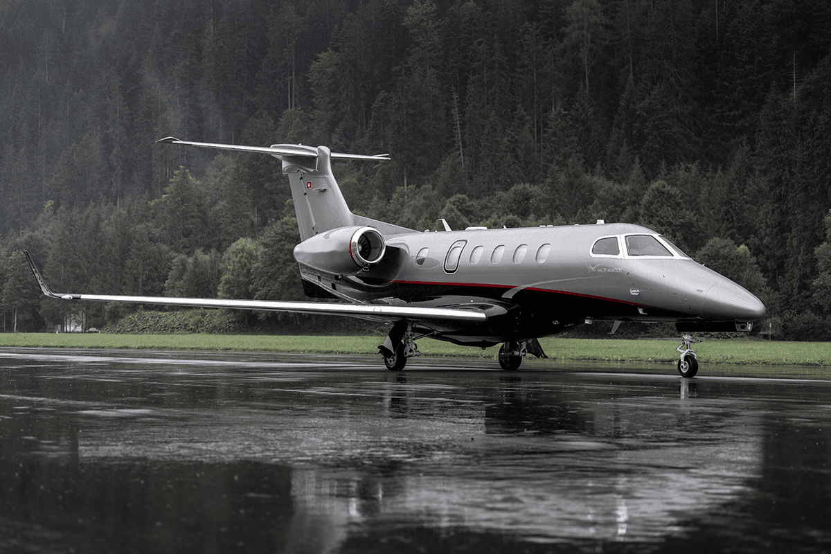 Embraer Phenom 300 OE-GTA