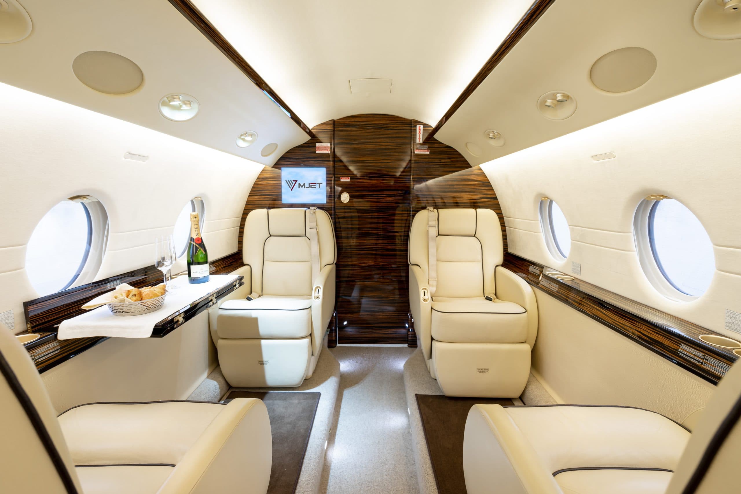 Gulfstream G200 OE-HGS