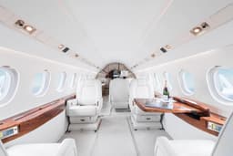 Falcon 2000LX OE-HMR
