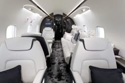 Challenger 350 OE-HNL