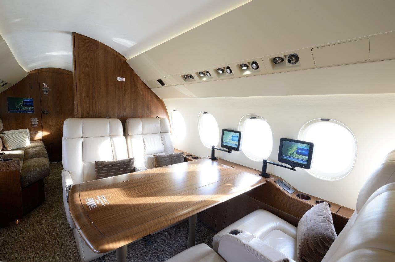 Falcon 900DX OE-IGE