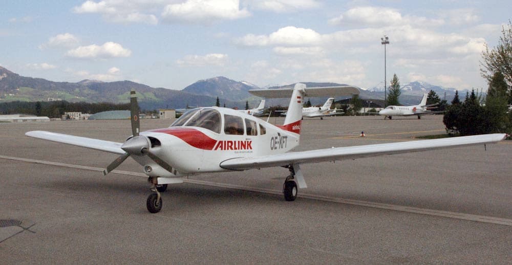 Piper PA-32RT-301T OE-KFT