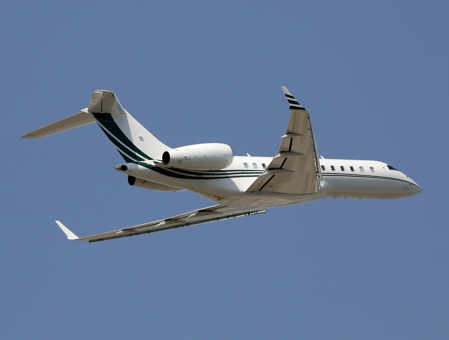 Global 5000 OE-LGE