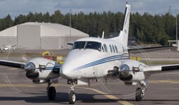 Beechcraft King Air 90 OH-BEX