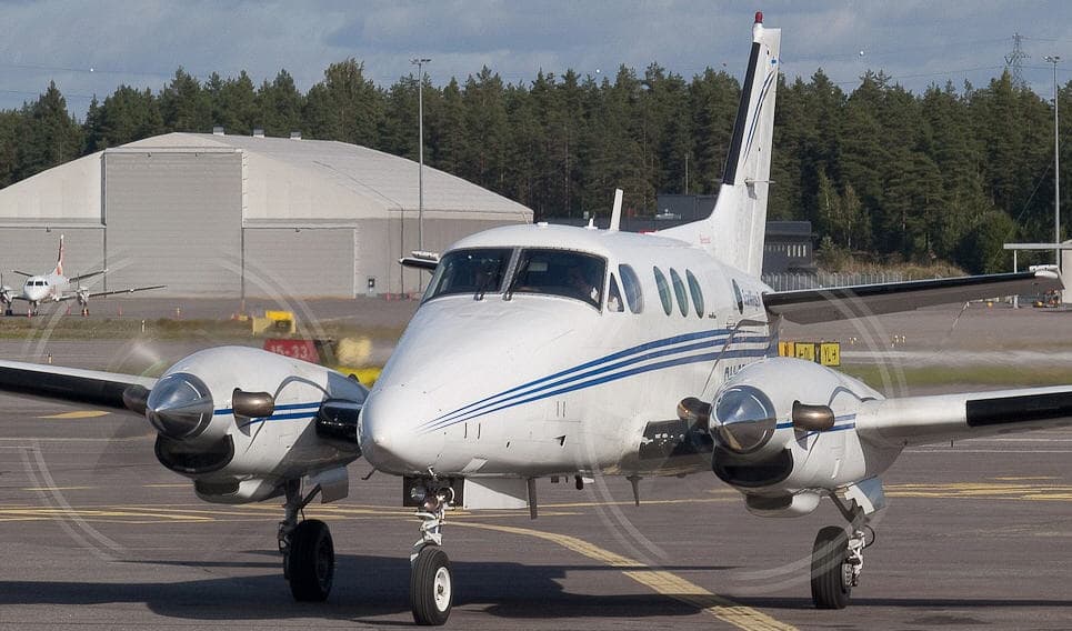 Beechcraft King Air 90 OH-BEX