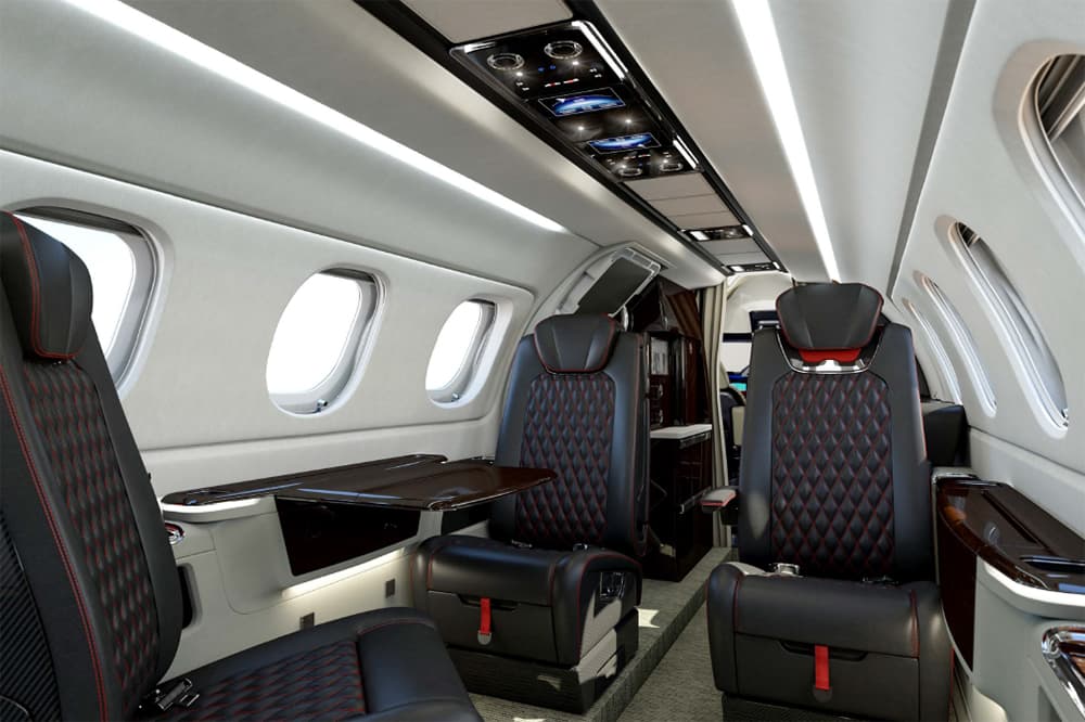Embraer Phenom 300 OH-TFA