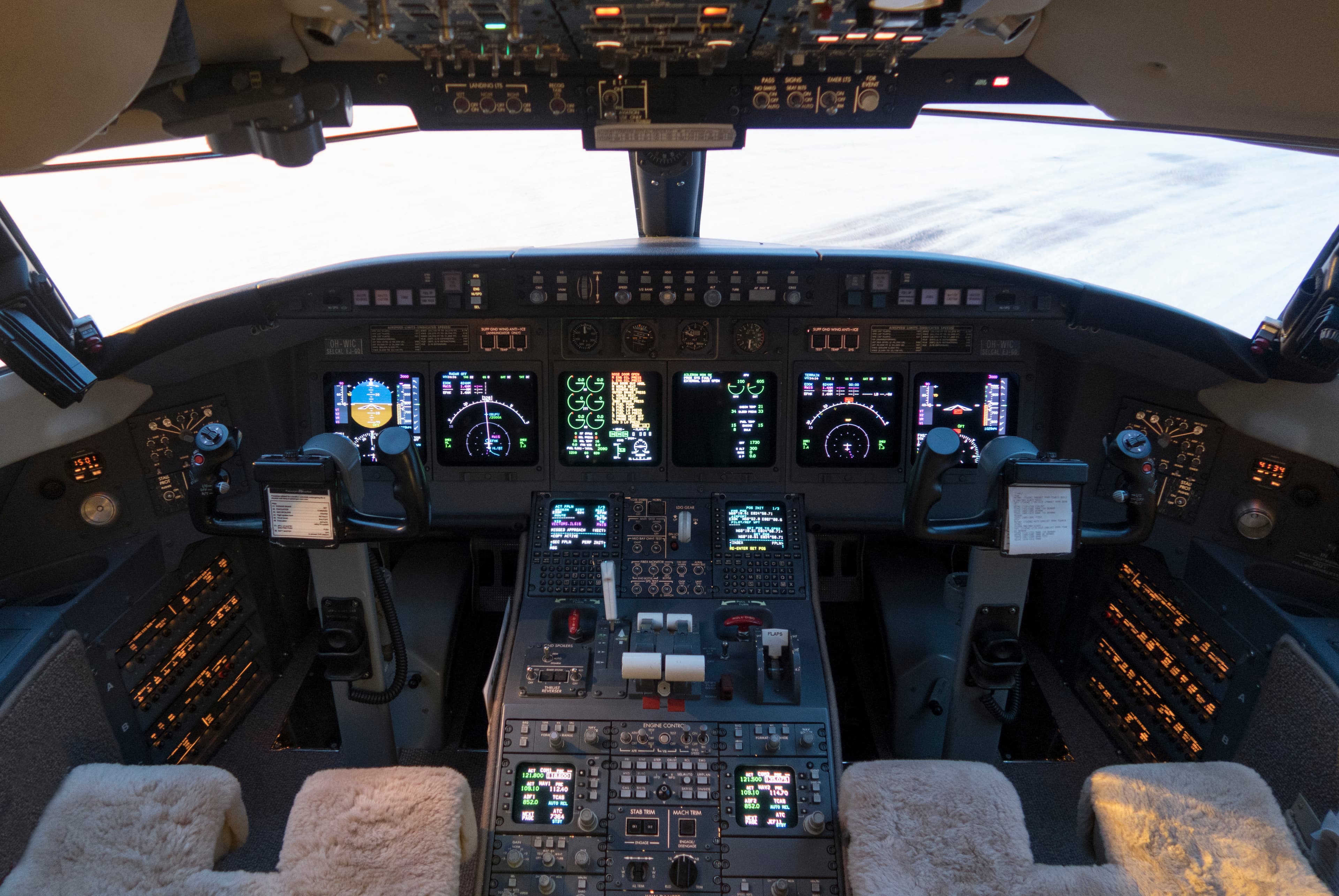 Challenger 604 OH-WIC