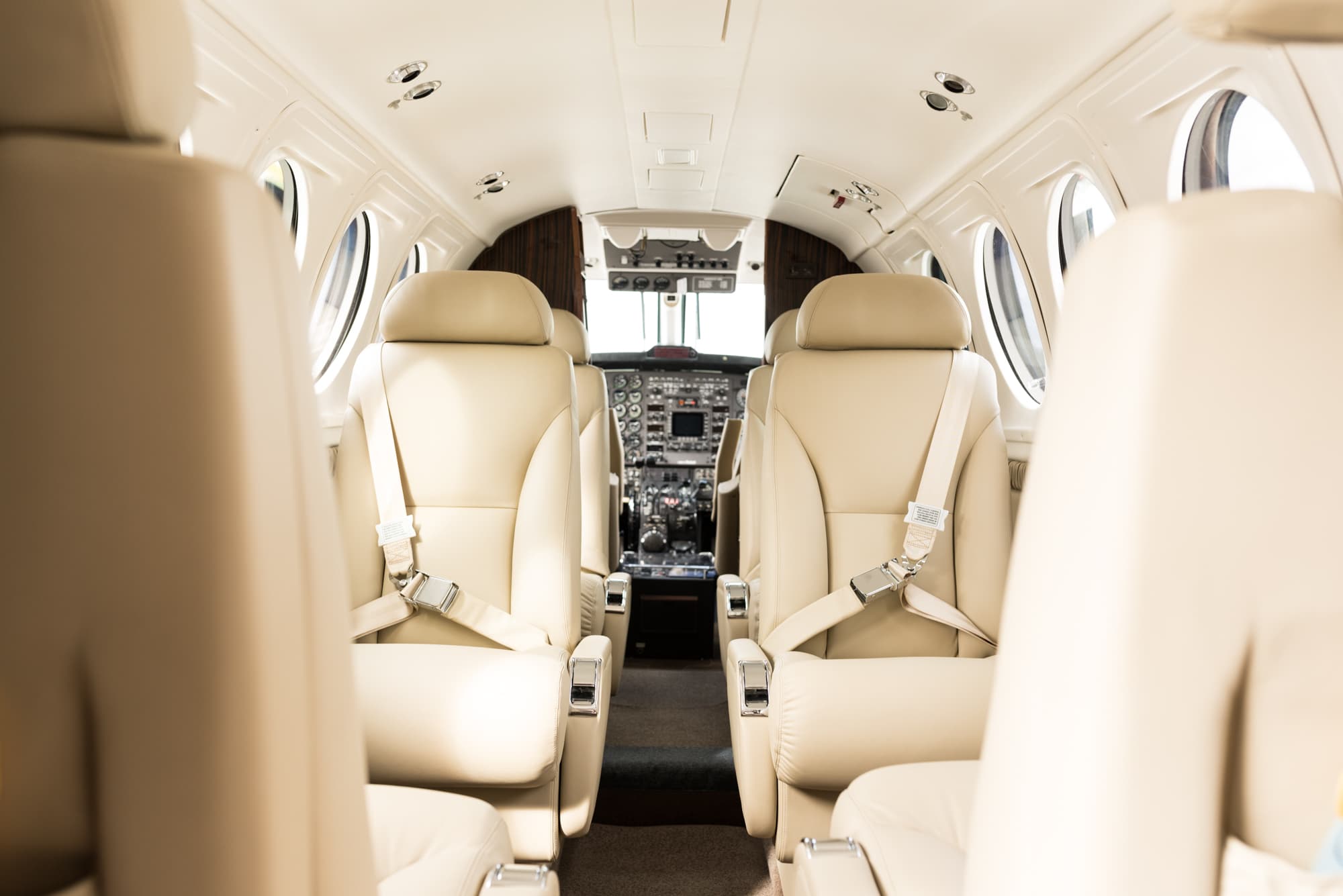 Beechcraft King Air 200 OK-SLM
