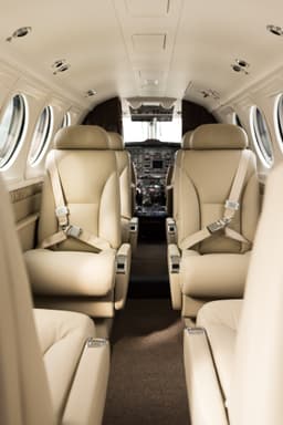 Beechcraft King Air 200 OK-SLM