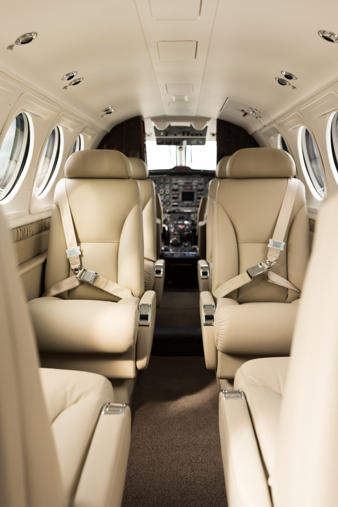 Beechcraft King Air 200 OK-SLM