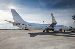 Boeing 737-800 OM-GTF