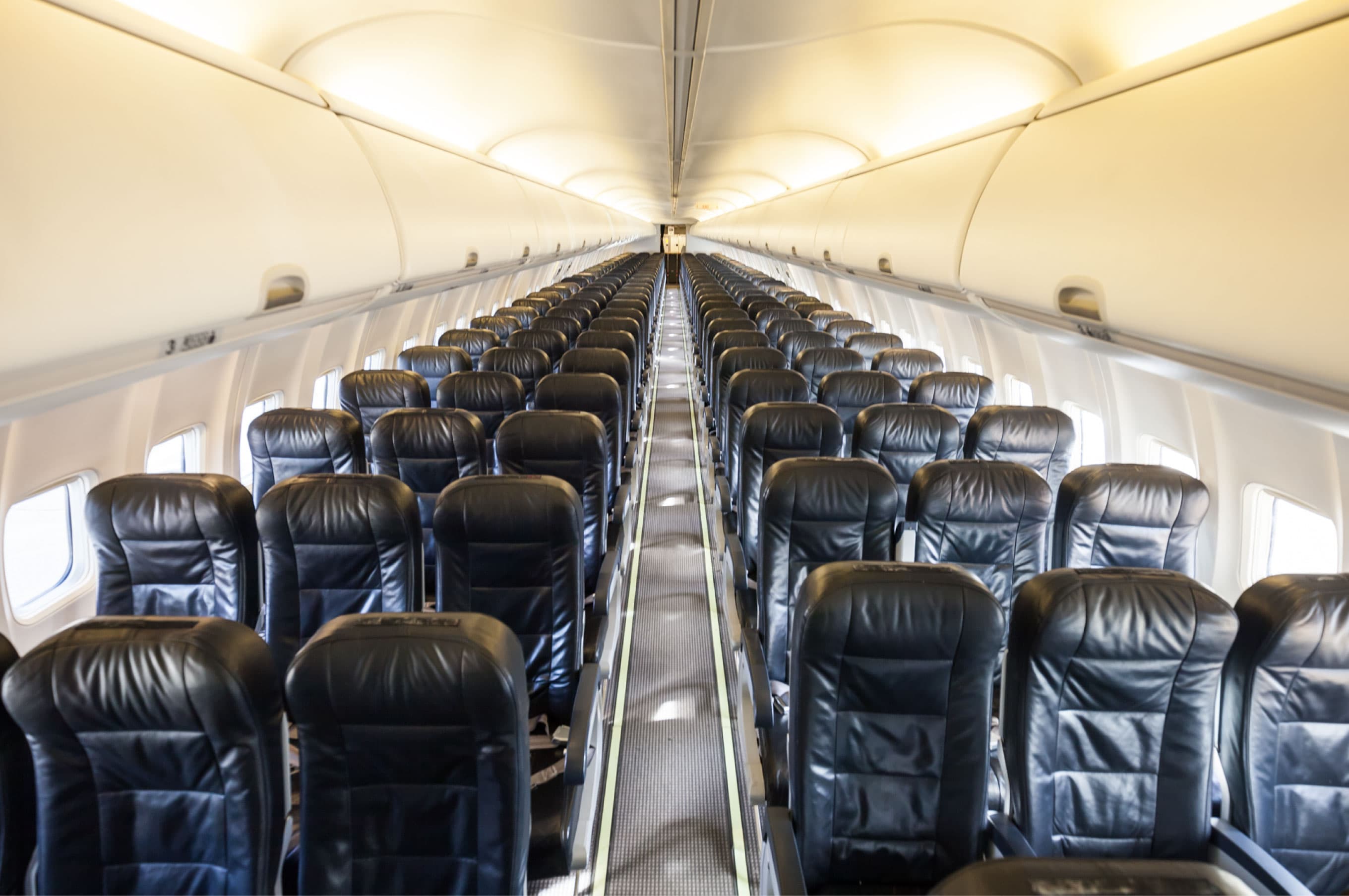 Boeing 737-800 OM-GTH