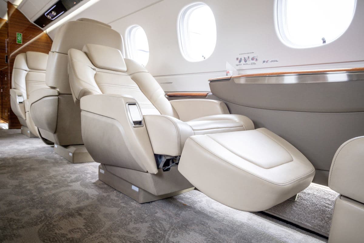 Praetor 600 / Embraer Legacy 500 OO-CYN