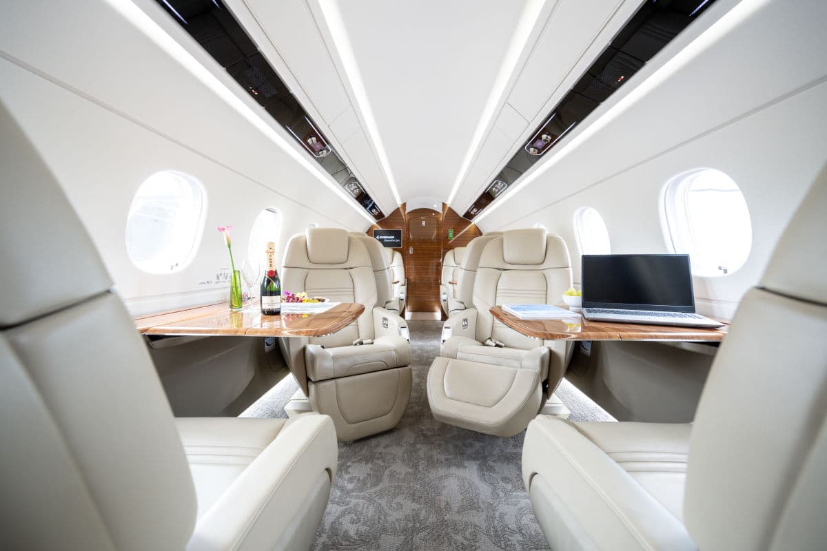 Praetor 600 / Embraer Legacy 500 OO-CYN