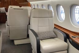 Falcon 8X OO-ELK