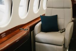 Falcon 7X OO-FSX