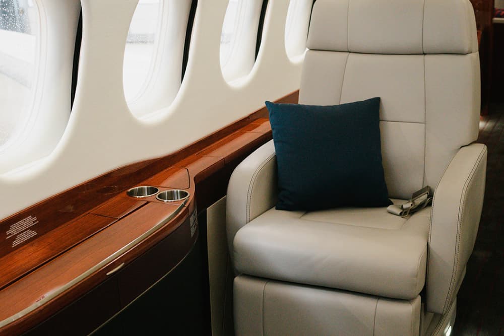 Falcon 7X OO-FSX