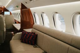 Falcon 7X OO-FSX