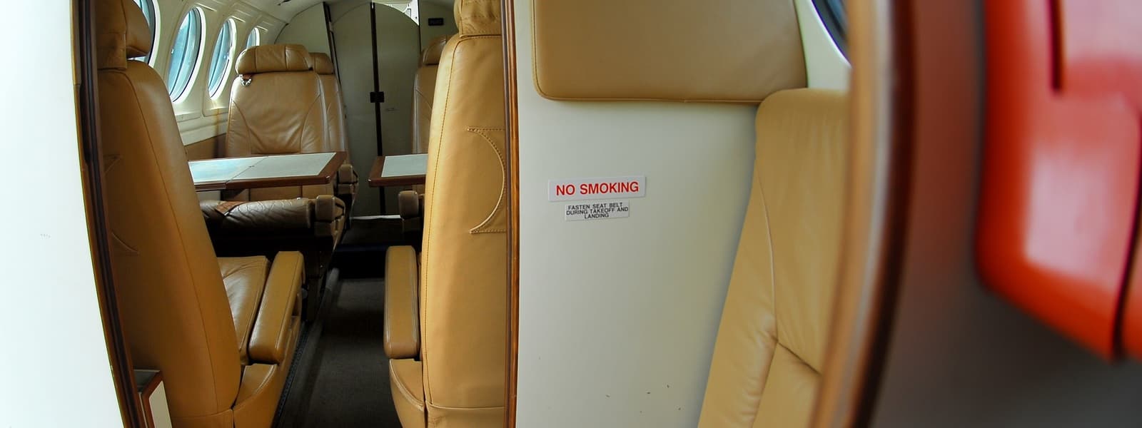 Beechcraft King Air 200 OO-LET