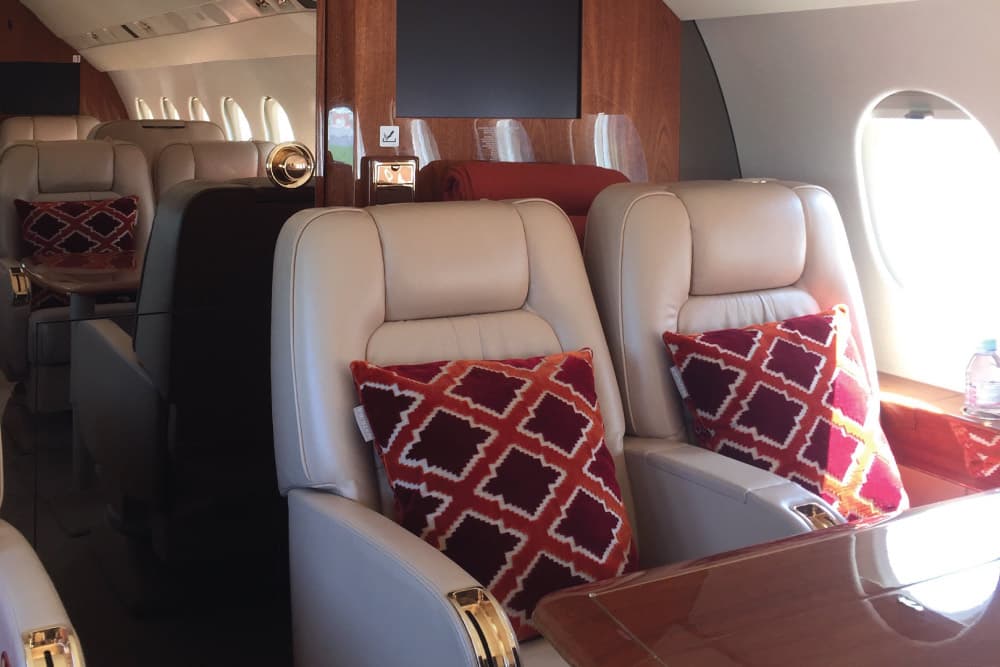Falcon 2000LX OO-LMP