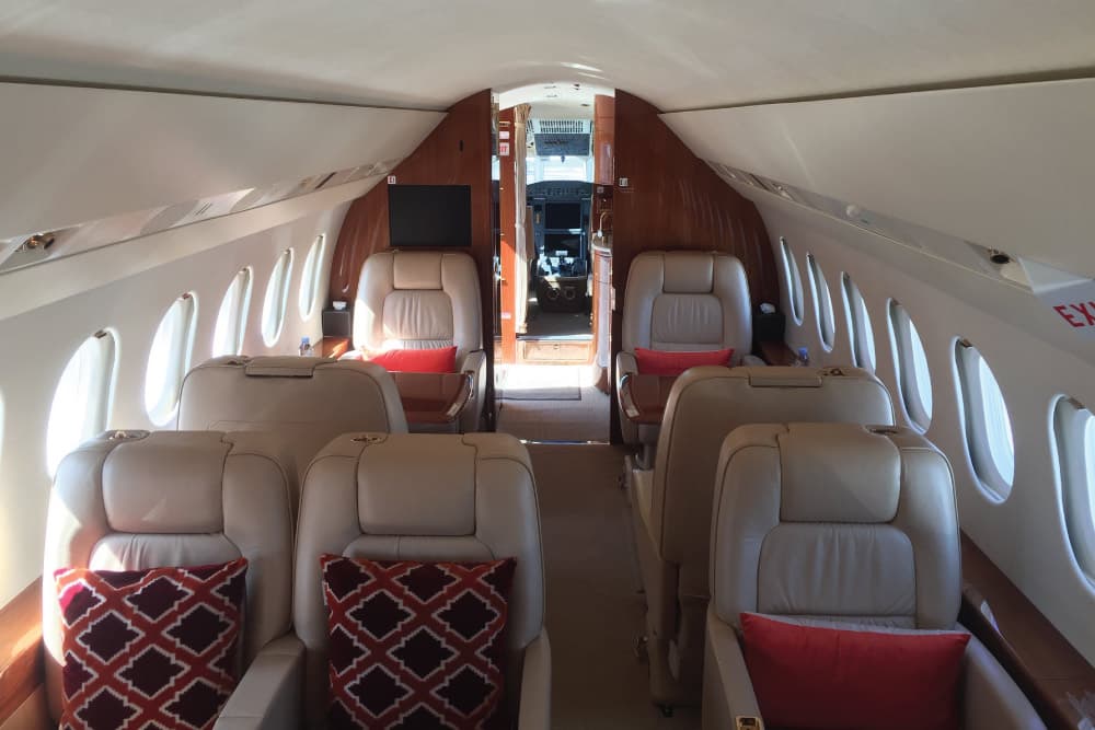Falcon 2000LX OO-LMP