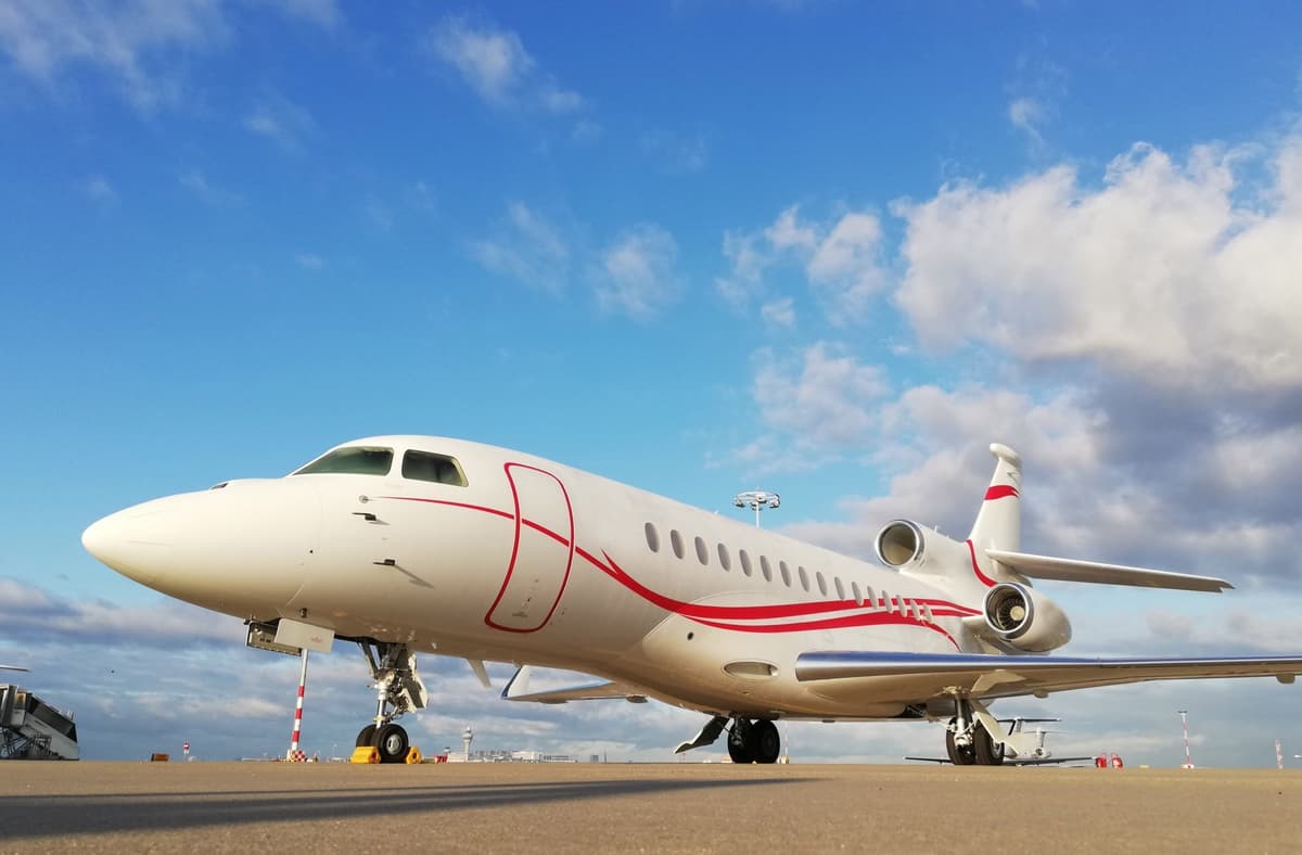 Falcon 8X OO-SBO
