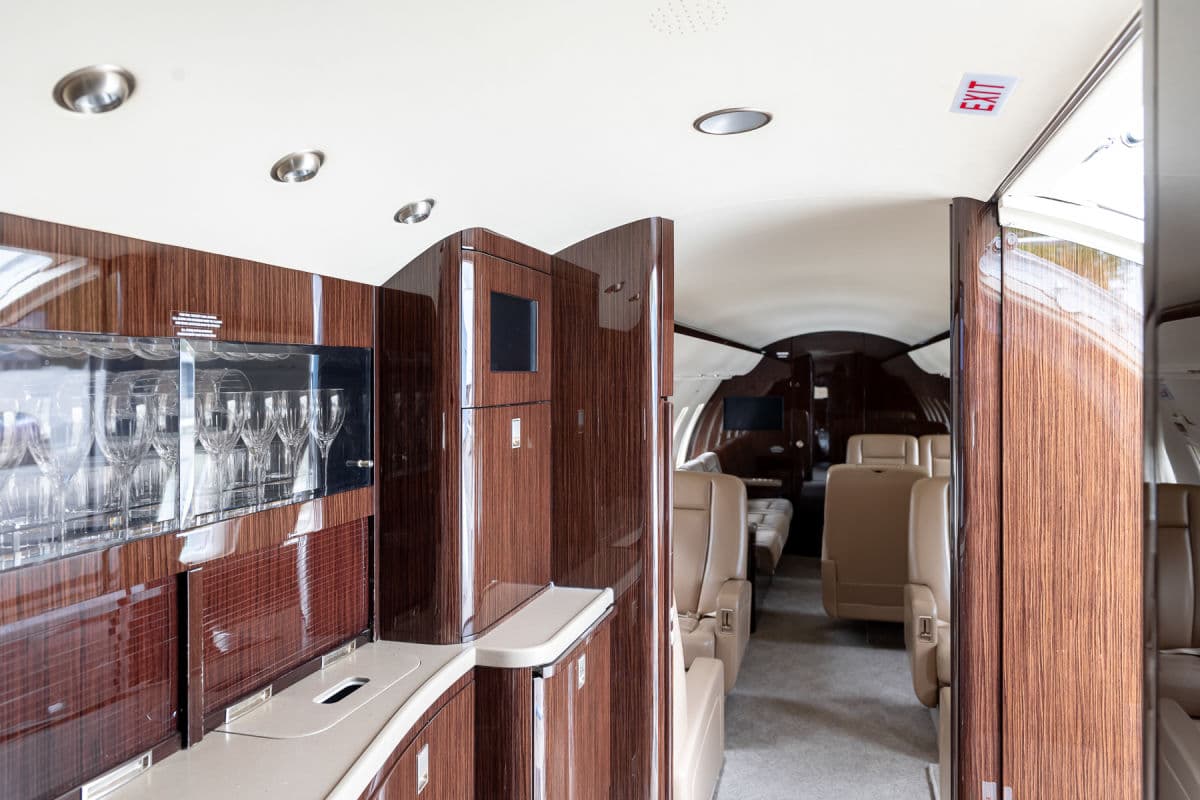 Challenger 605 PH-HWM