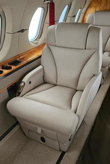 Hawker 850XP PK-CEO