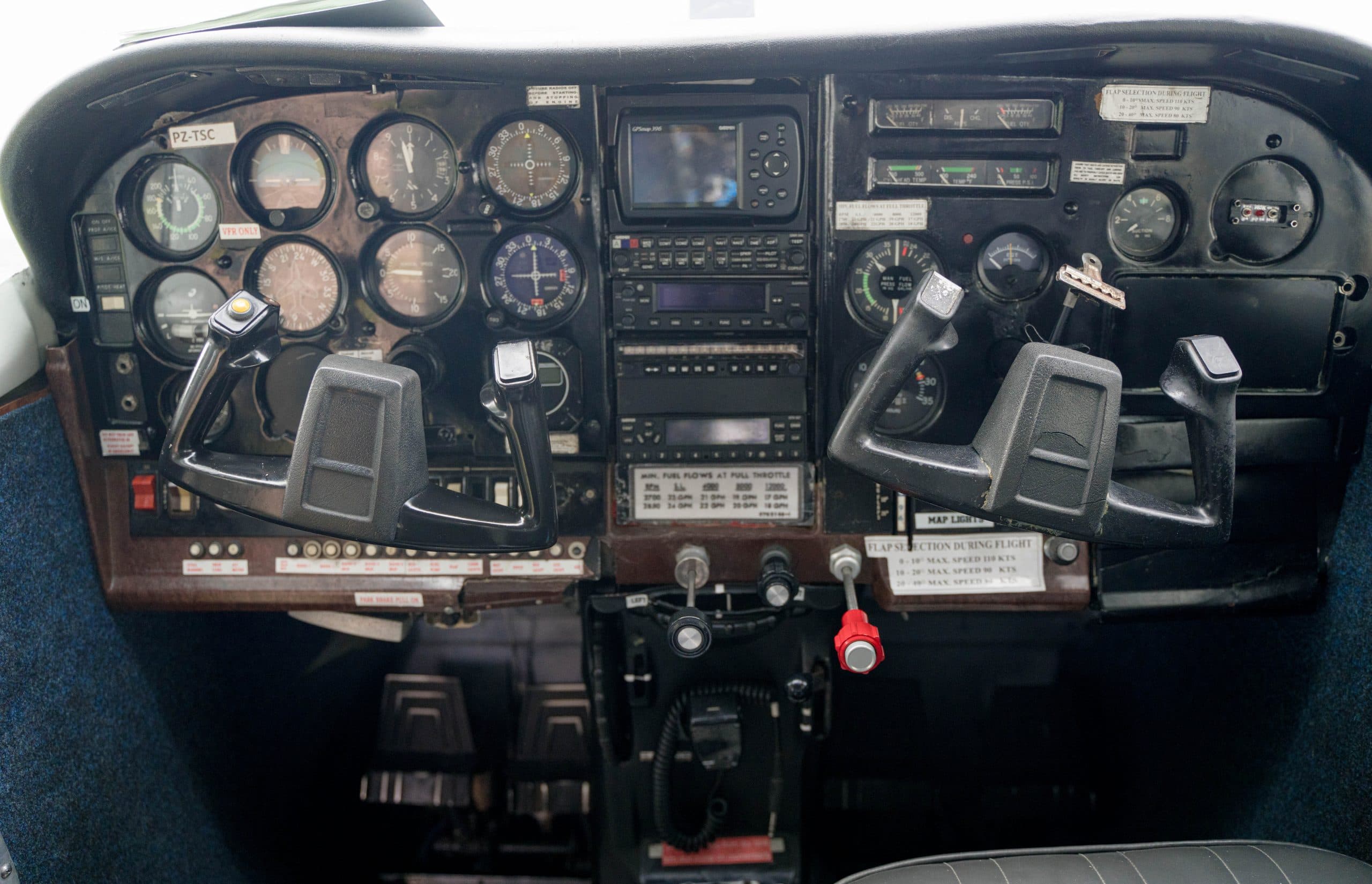 Cessna 206 PZ-TSC