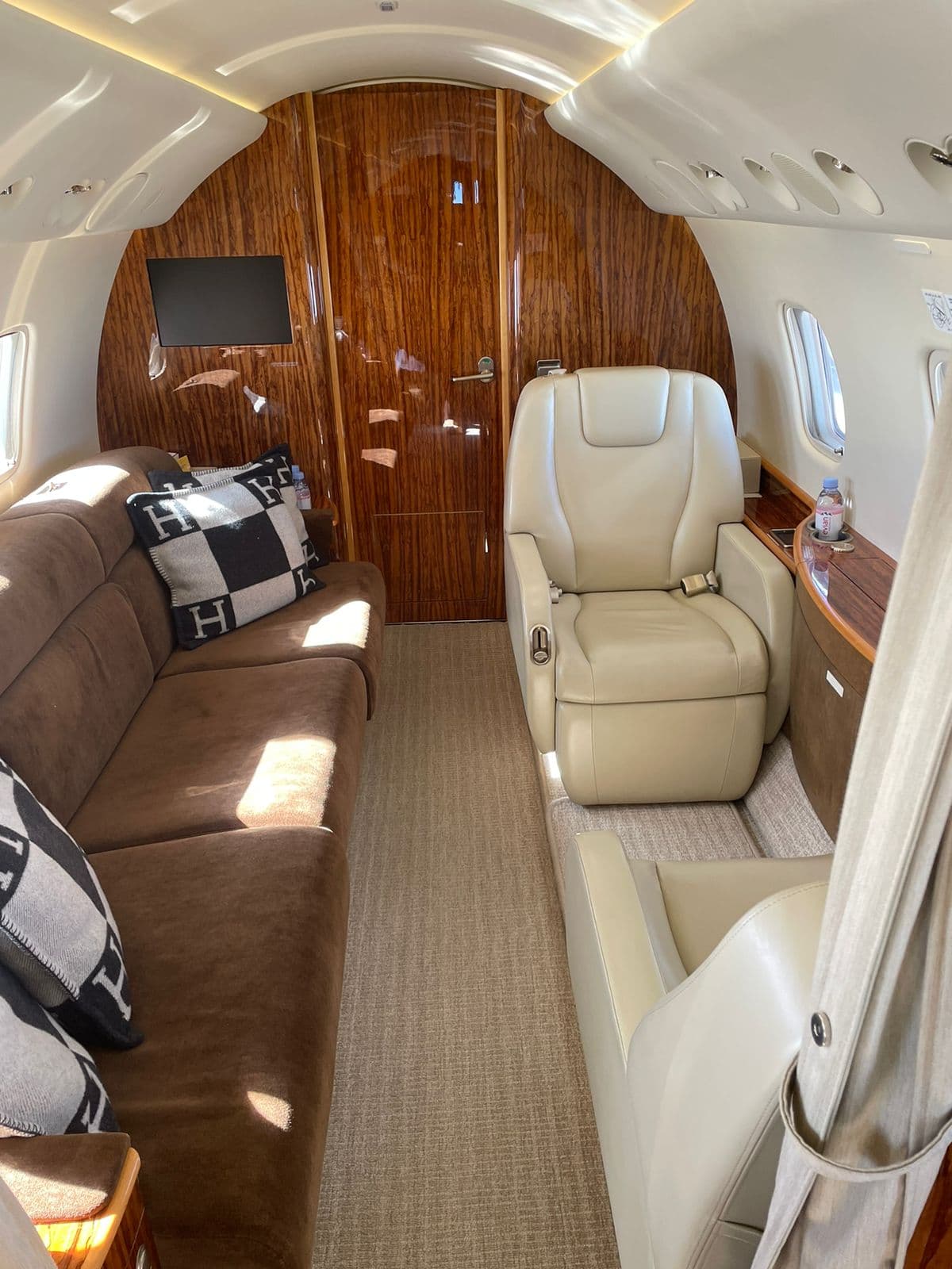 Embraer Legacy 650 RA-02752