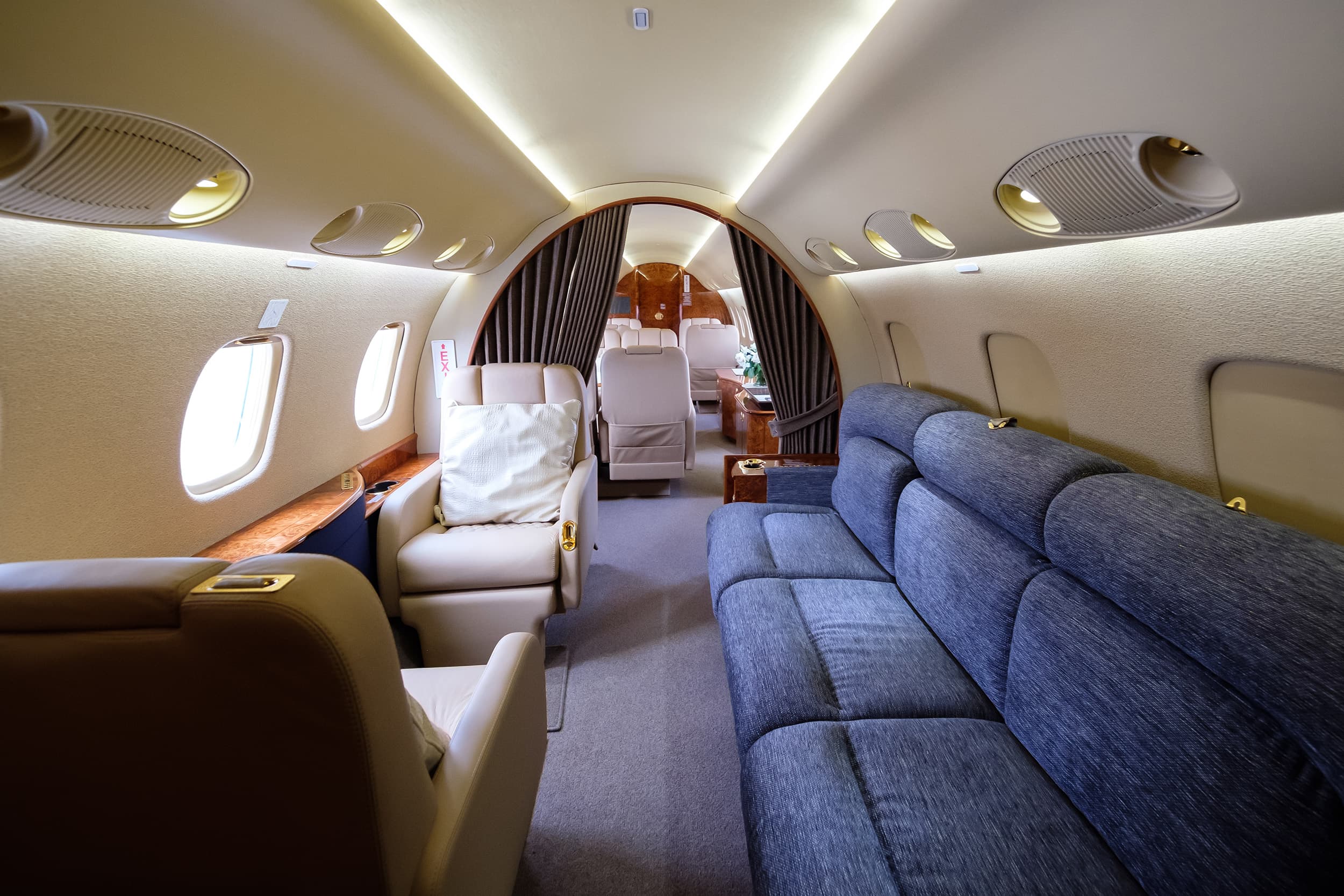 Embraer Legacy 600 RA-02757