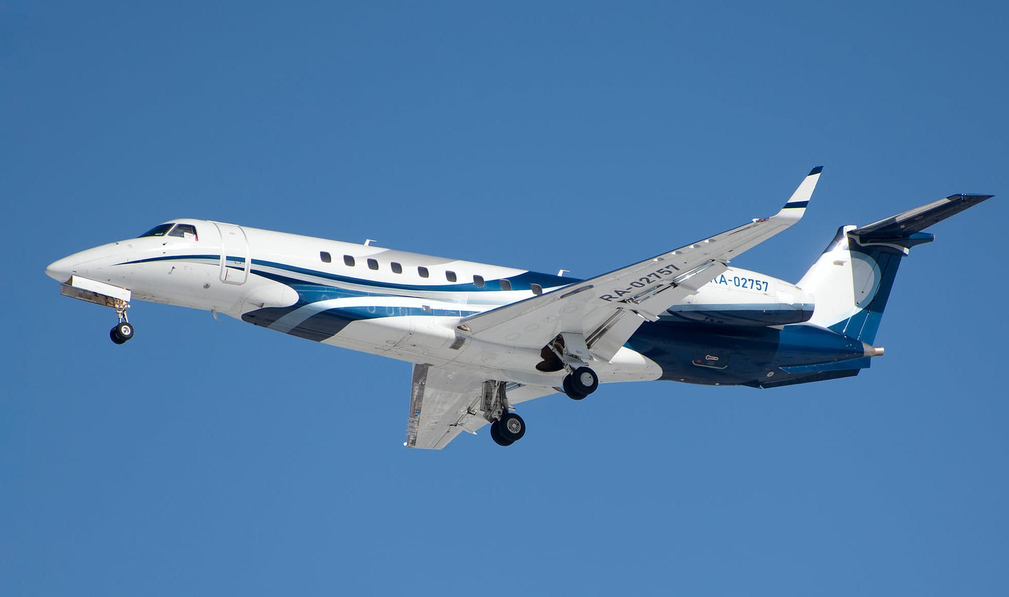 Embraer Legacy 600 RA-02757