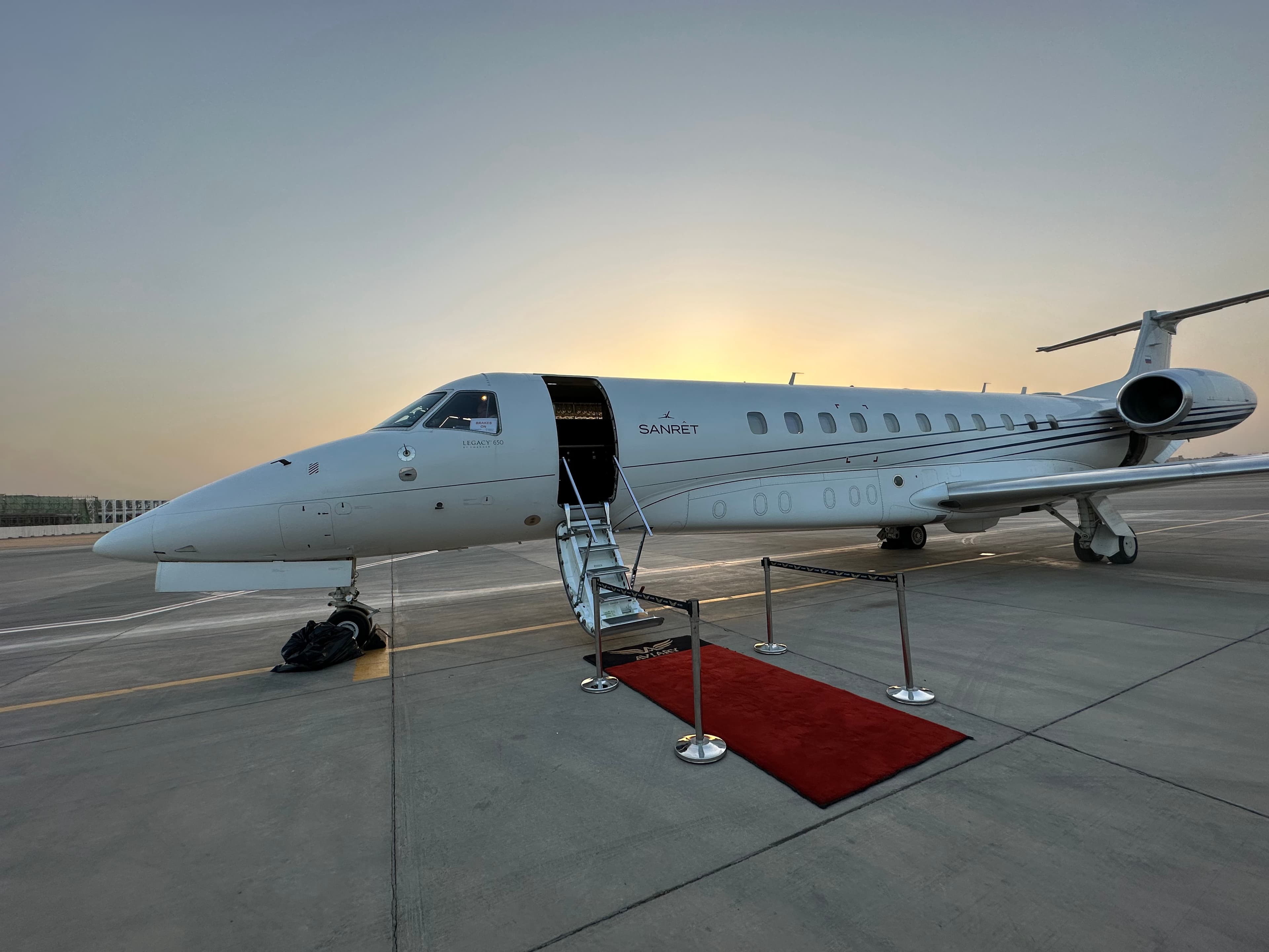 Embraer Legacy 650 RA-02877