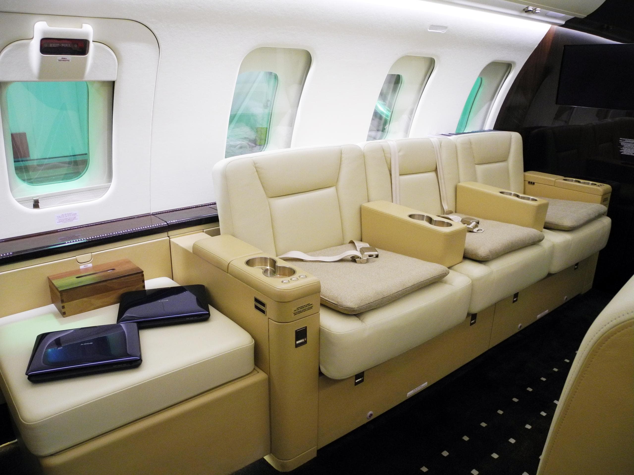 Challenger 605 RA-67227