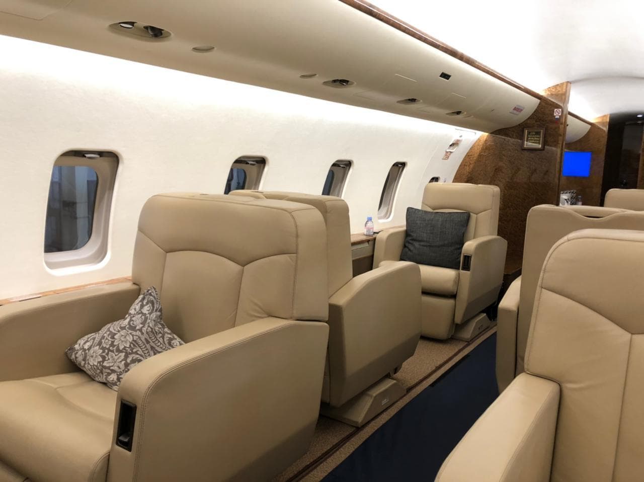 Challenger 850 RA-67232