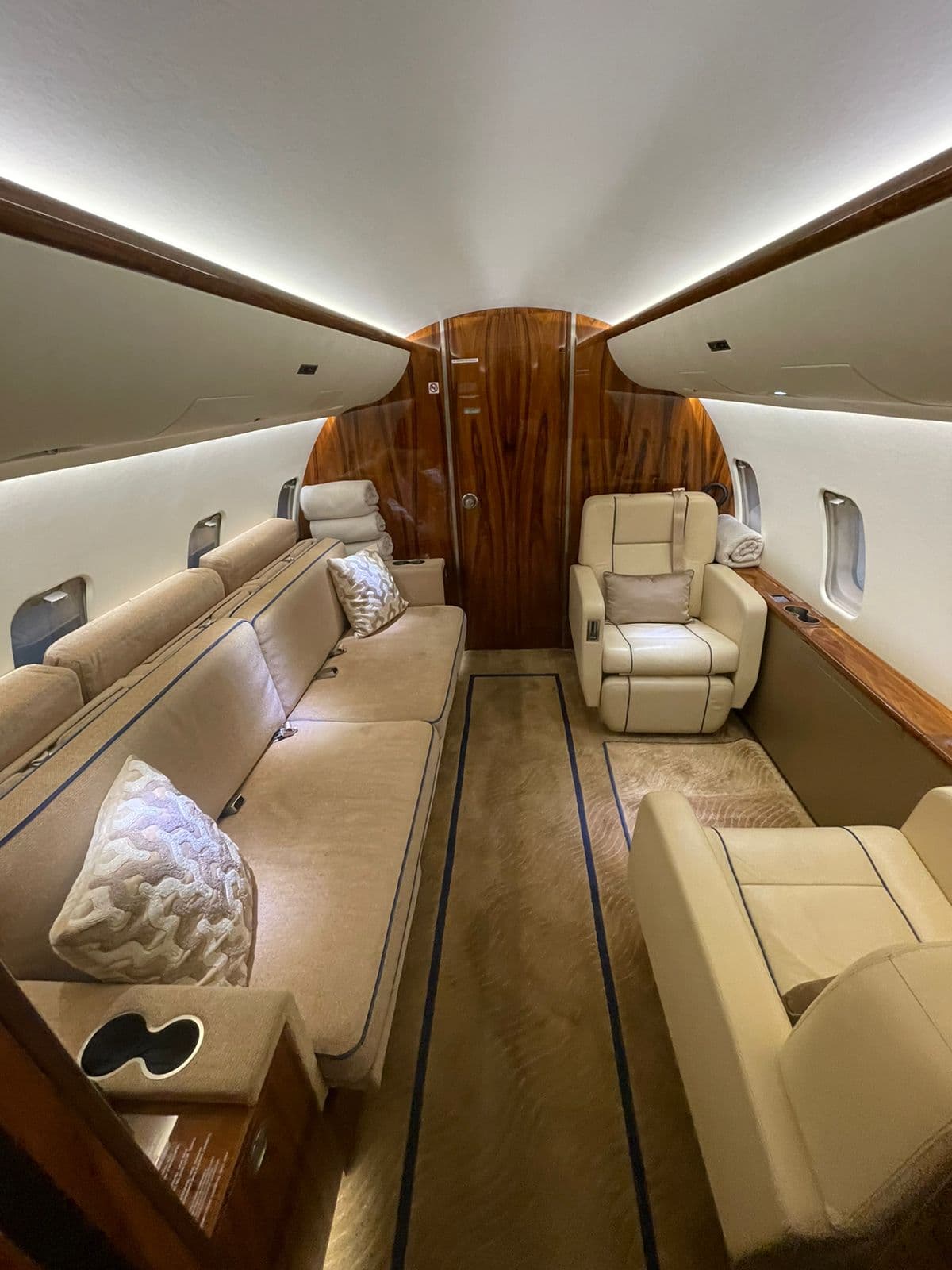 Challenger 850 RA-73583