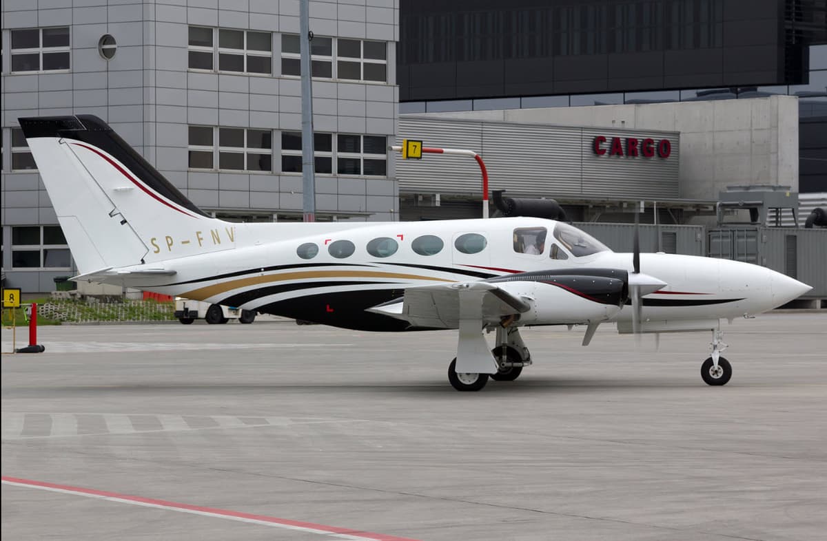Cessna 421C SP-FNV