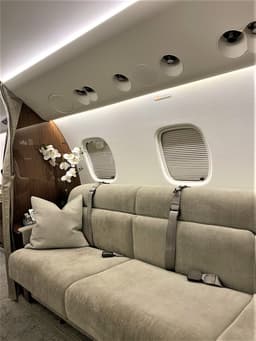 Embraer Legacy 650 T7-CAT