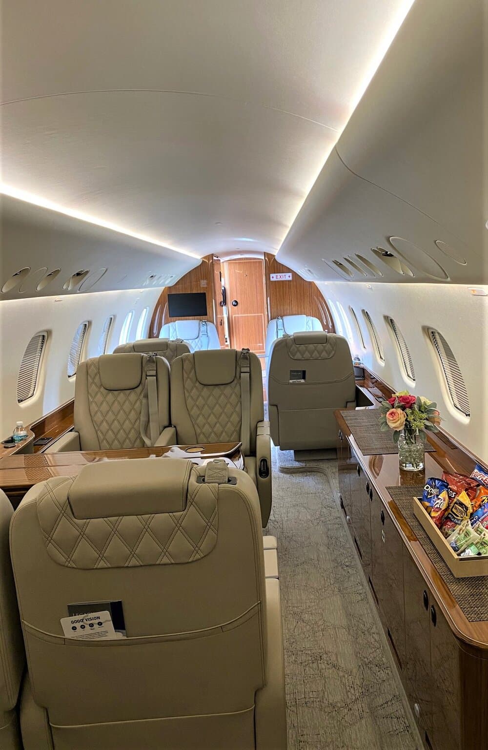 Embraer Legacy 650 T7-CAT