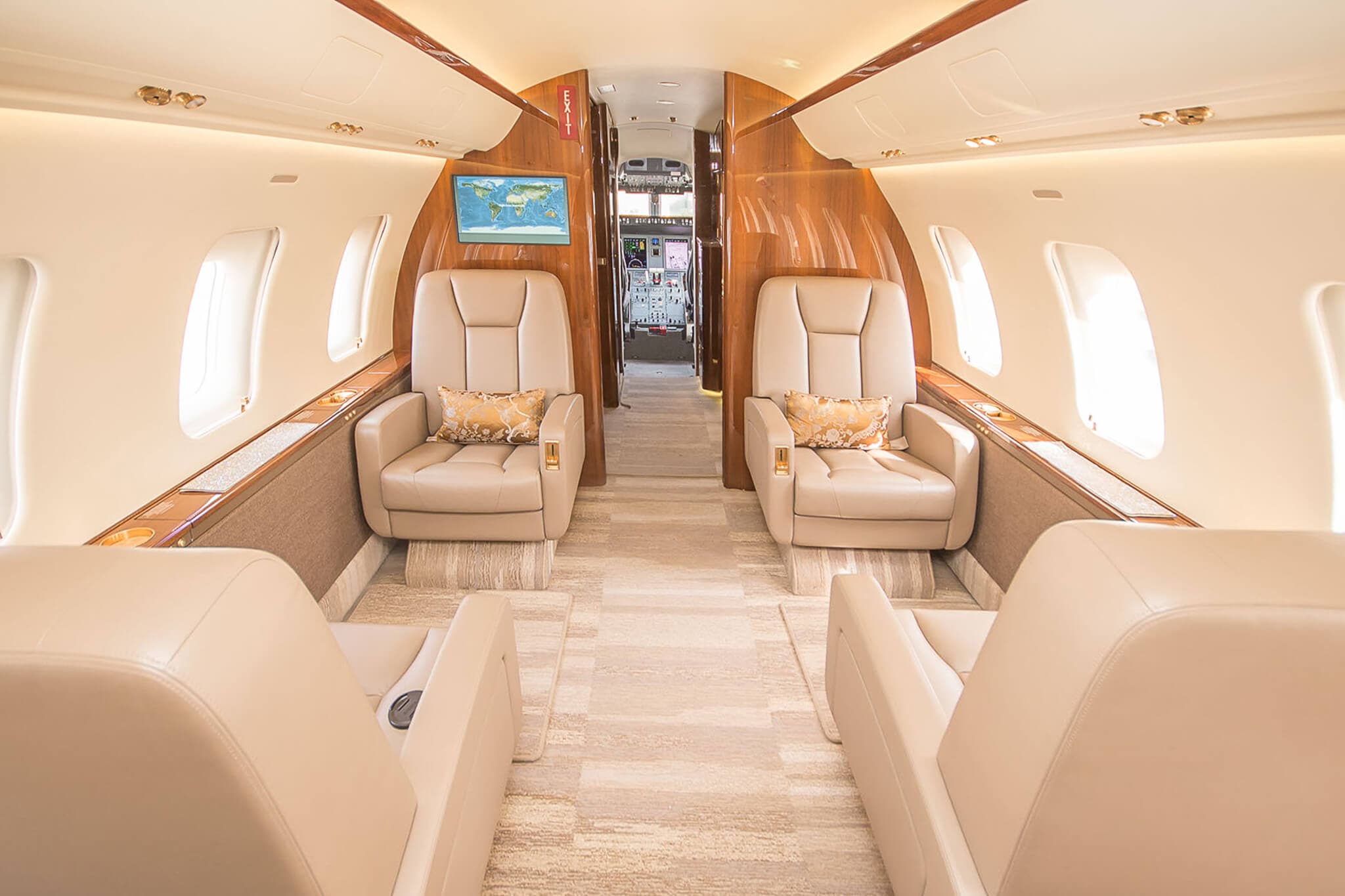 Challenger 605 T7-DMA