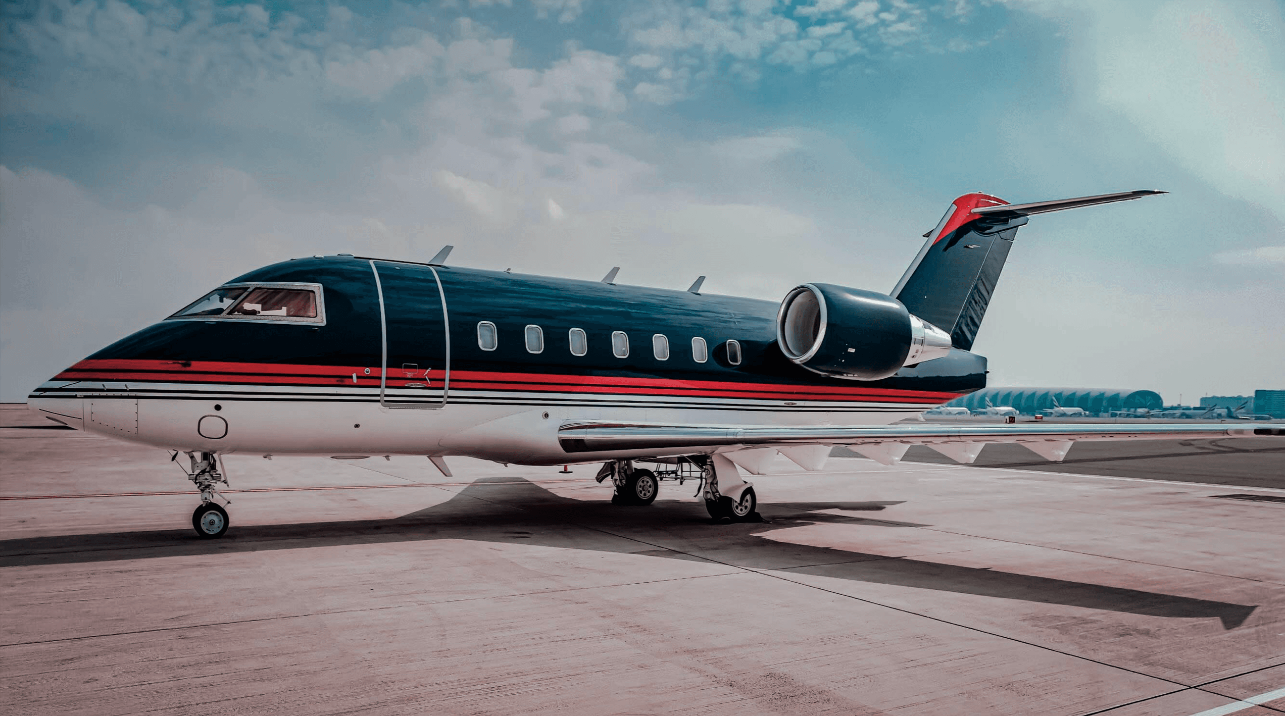 Challenger 604 T7-MCDAN