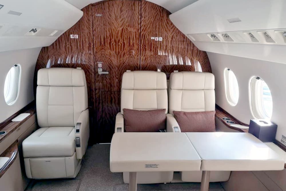Falcon 2000LXS T7-TZE