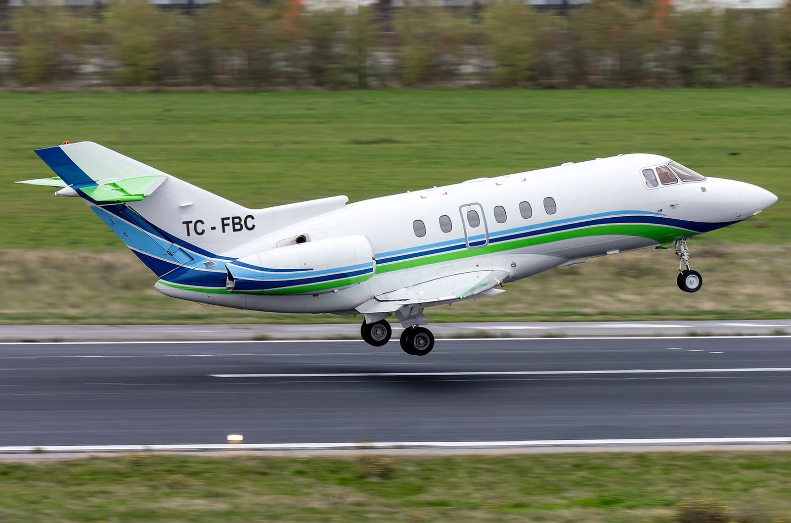 Hawker 750 TC-FBC