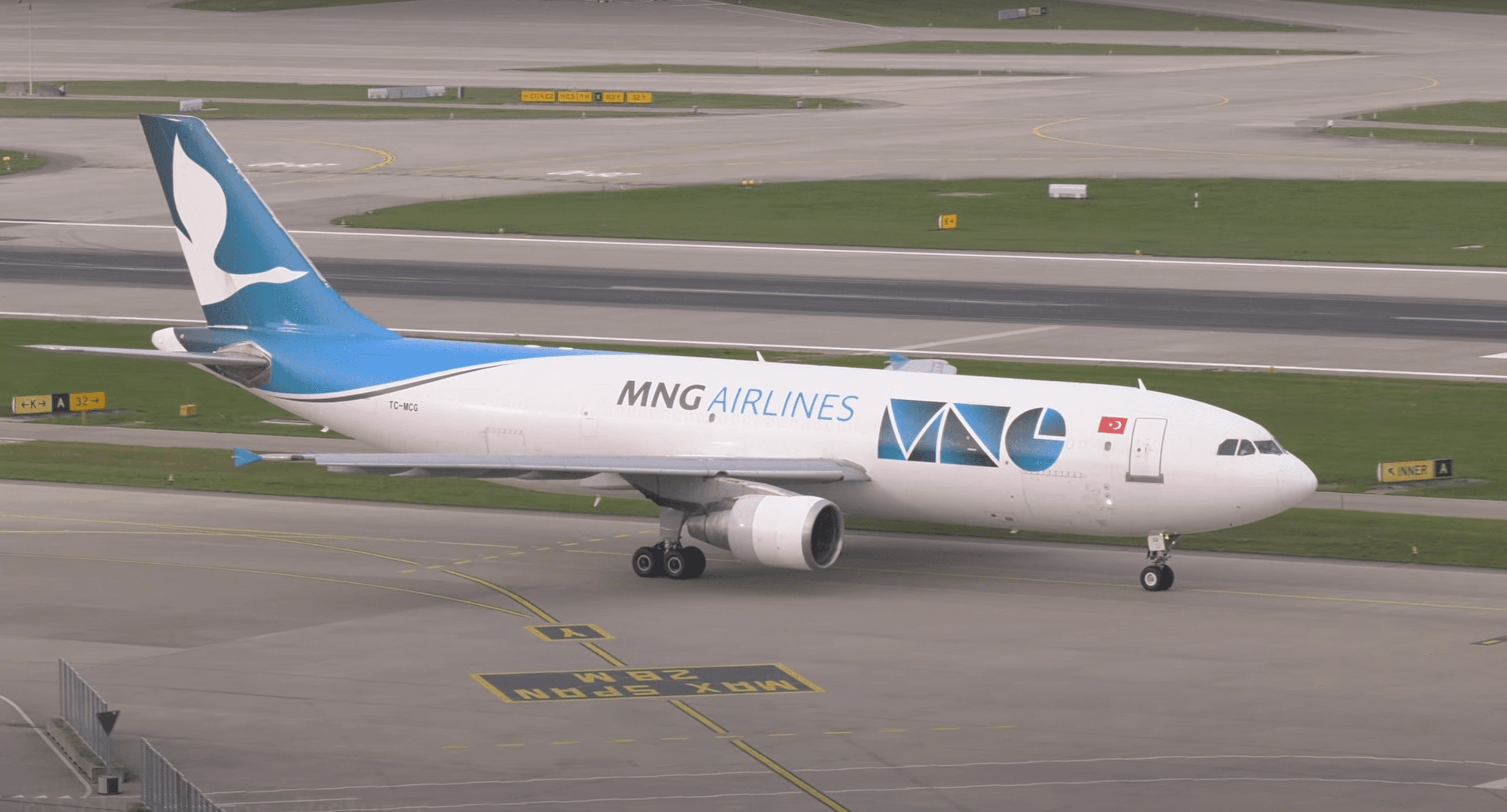 Airbus A300B4-622R TC-MCG
