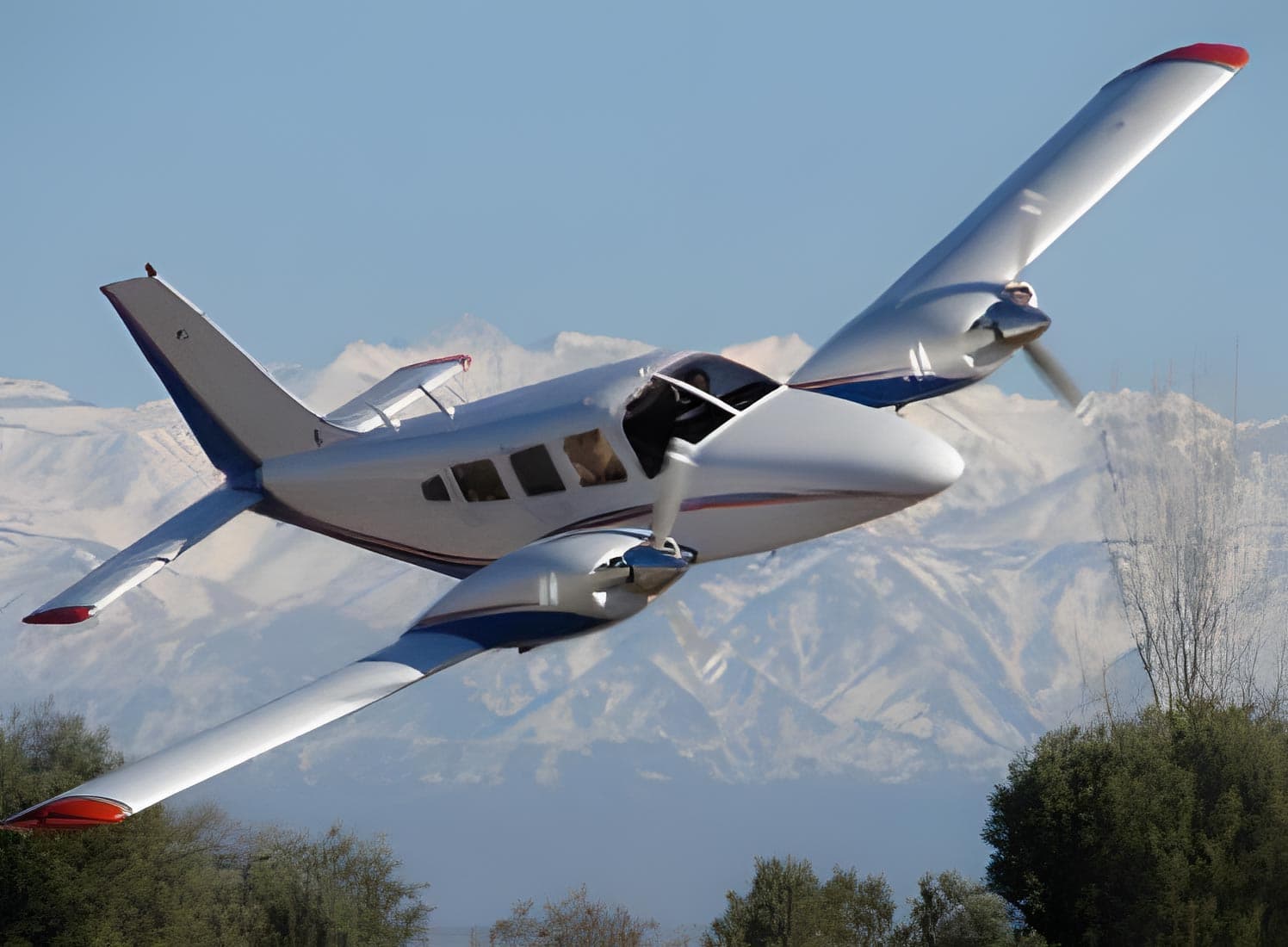 Piper PA-34-200T Seneca II TI-AUA