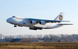 An-124-100 UR-ZYD