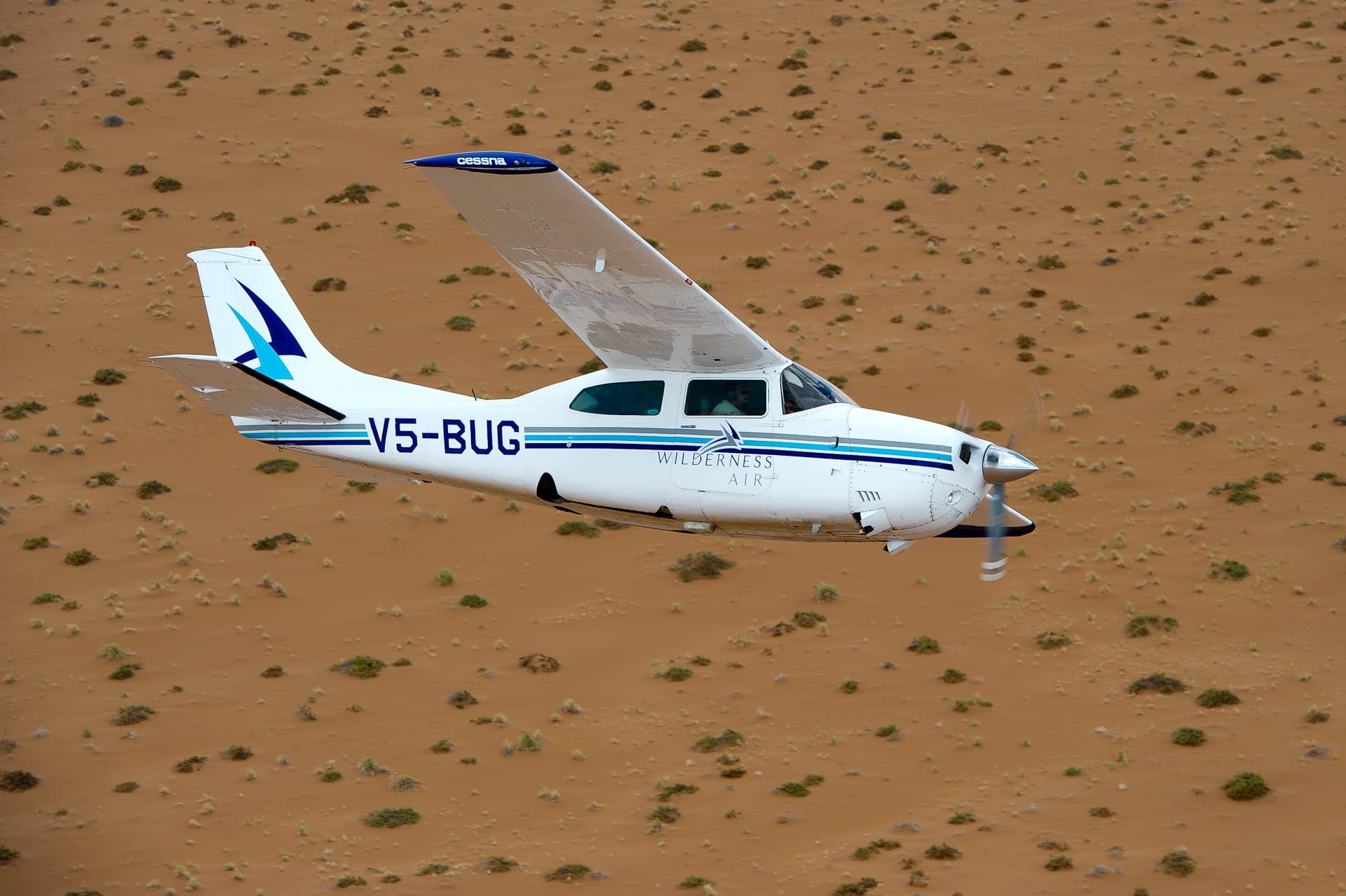 Cessna 210 V5-BUG