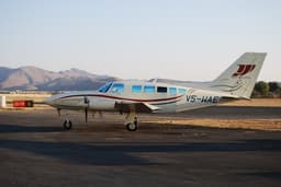 Cessna 402B V5-WAE